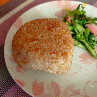 玄米ご飯の焼きおにぎり